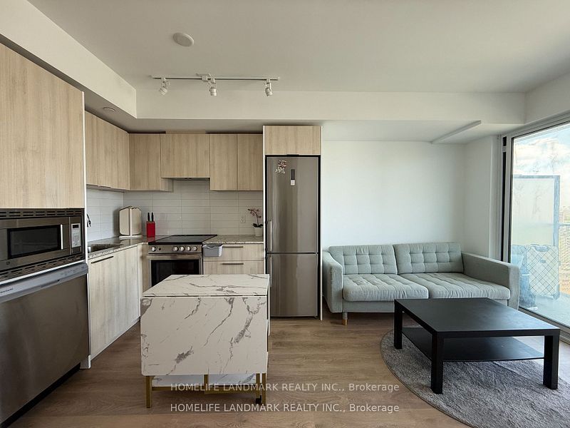501 Yonge Street 2208