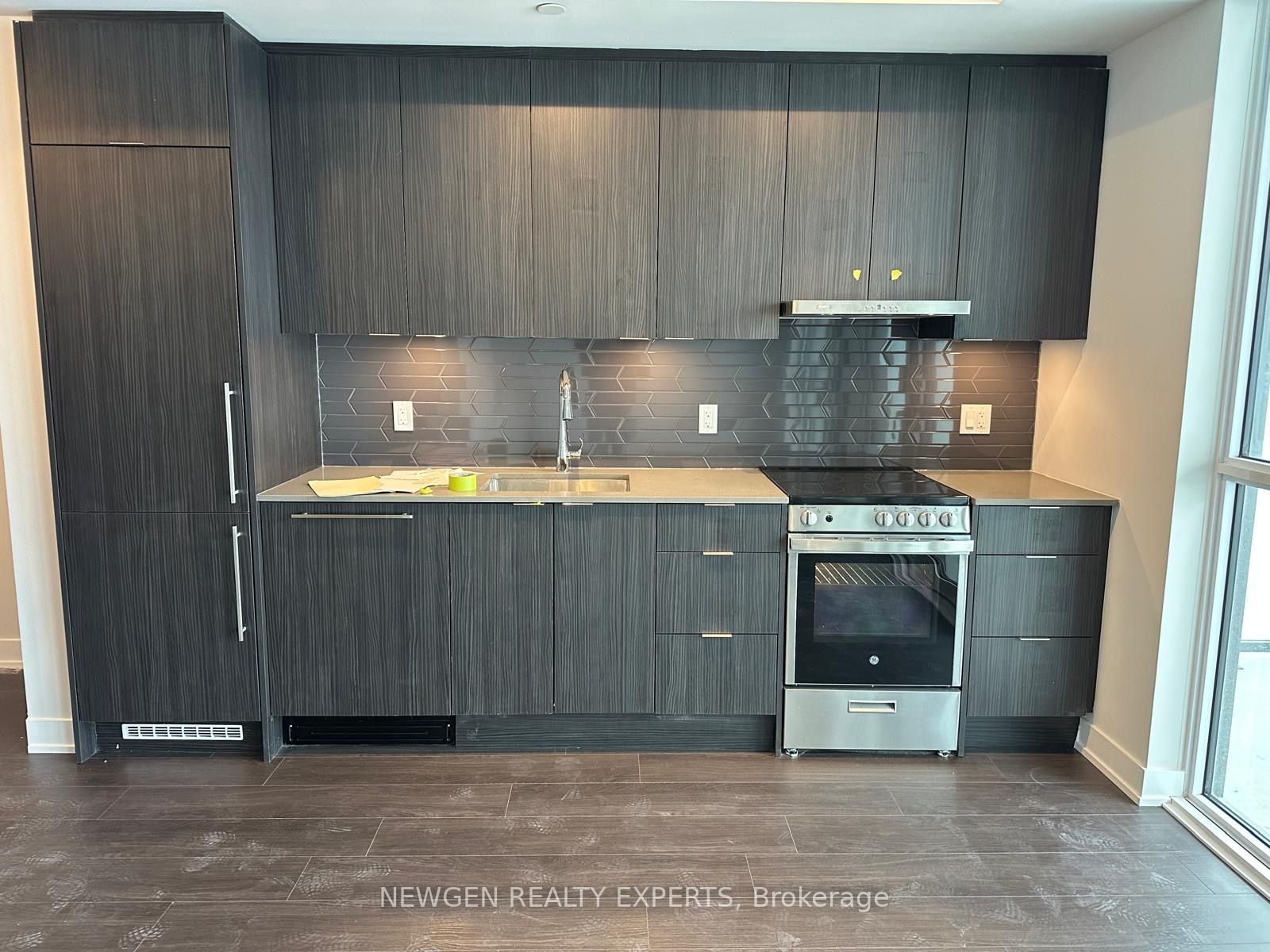 430 Square One Drive 3504