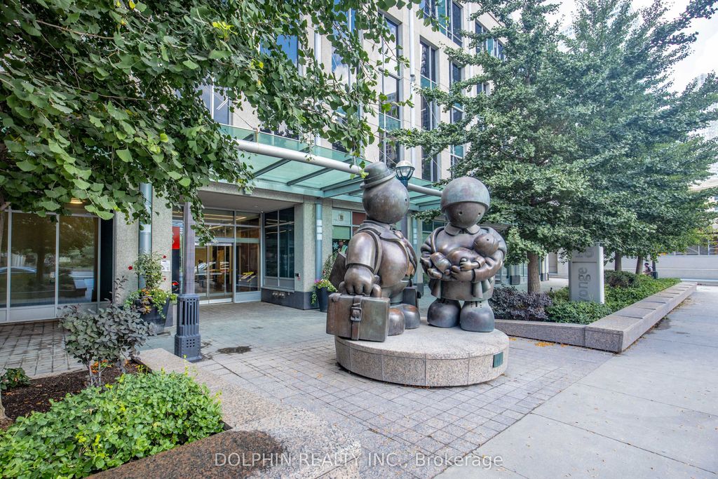 Photo of 18 Yonge Street #1412, Toronto, ON M5E 1R4 (MLS # C12603752)