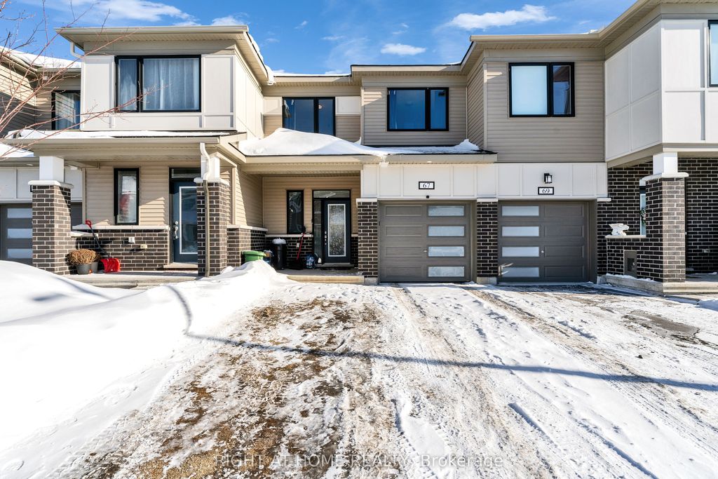 Photo of 67 Kindred Row, Stittsville - Munster - Richmond, ON K2S 2Z6 (MLS # X12734216)