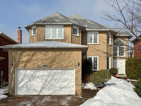 Photo of 14A Kew Gardens Gardens, Richmond Hill, ON L4B 1R4 (MLS # N12681478)