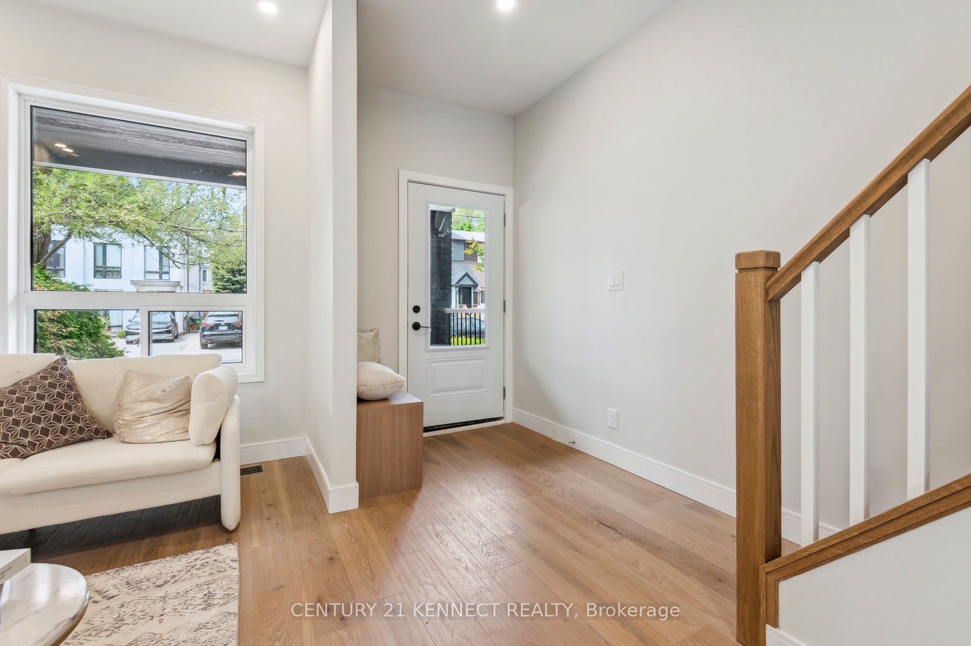 21 Frankdale Avenue