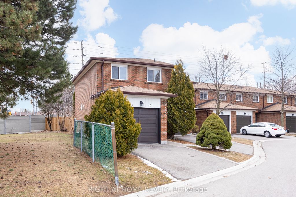 Photo of 2687 Bromsgrove Road #6, Mississauga, ON L5J 4C6 (MLS # W12906656)