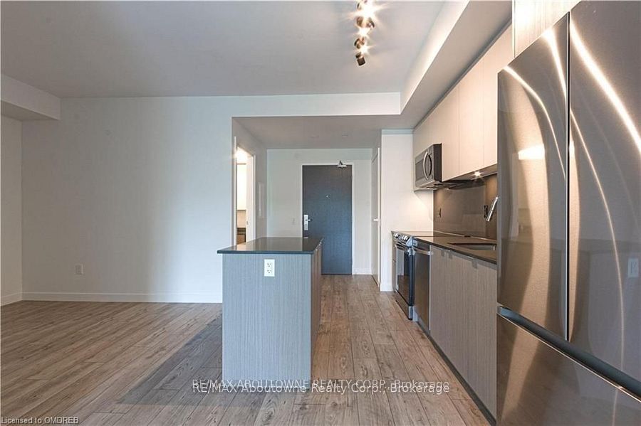 133 Bronte Road B0721