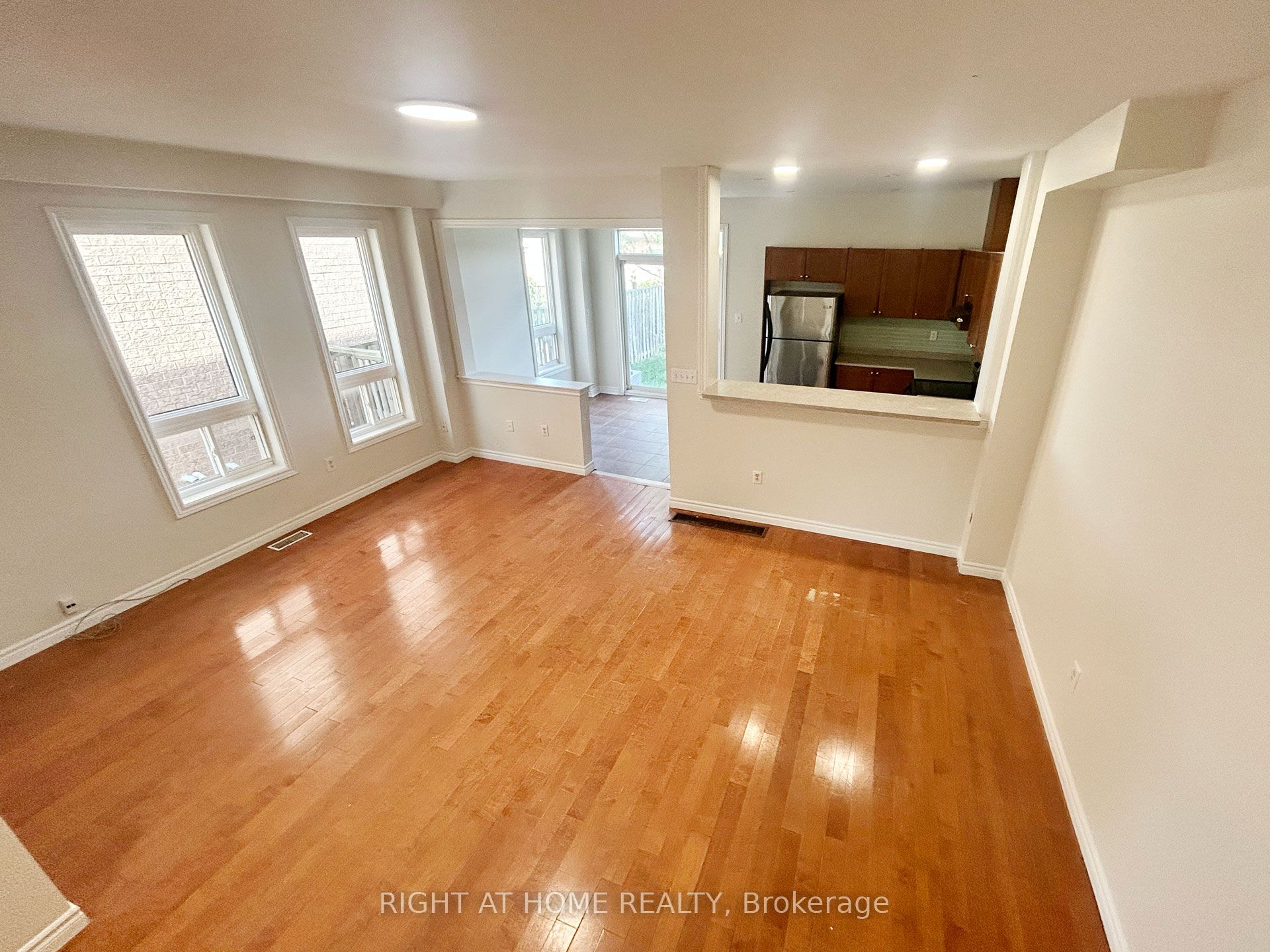 3342 Fountain Park Avenue