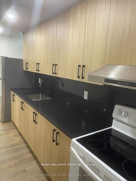 15 Mendoza Drive Basement