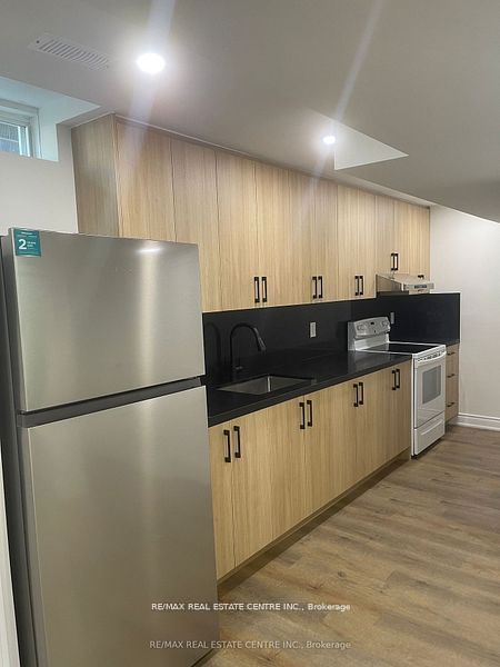 15 Mendoza Drive Basement