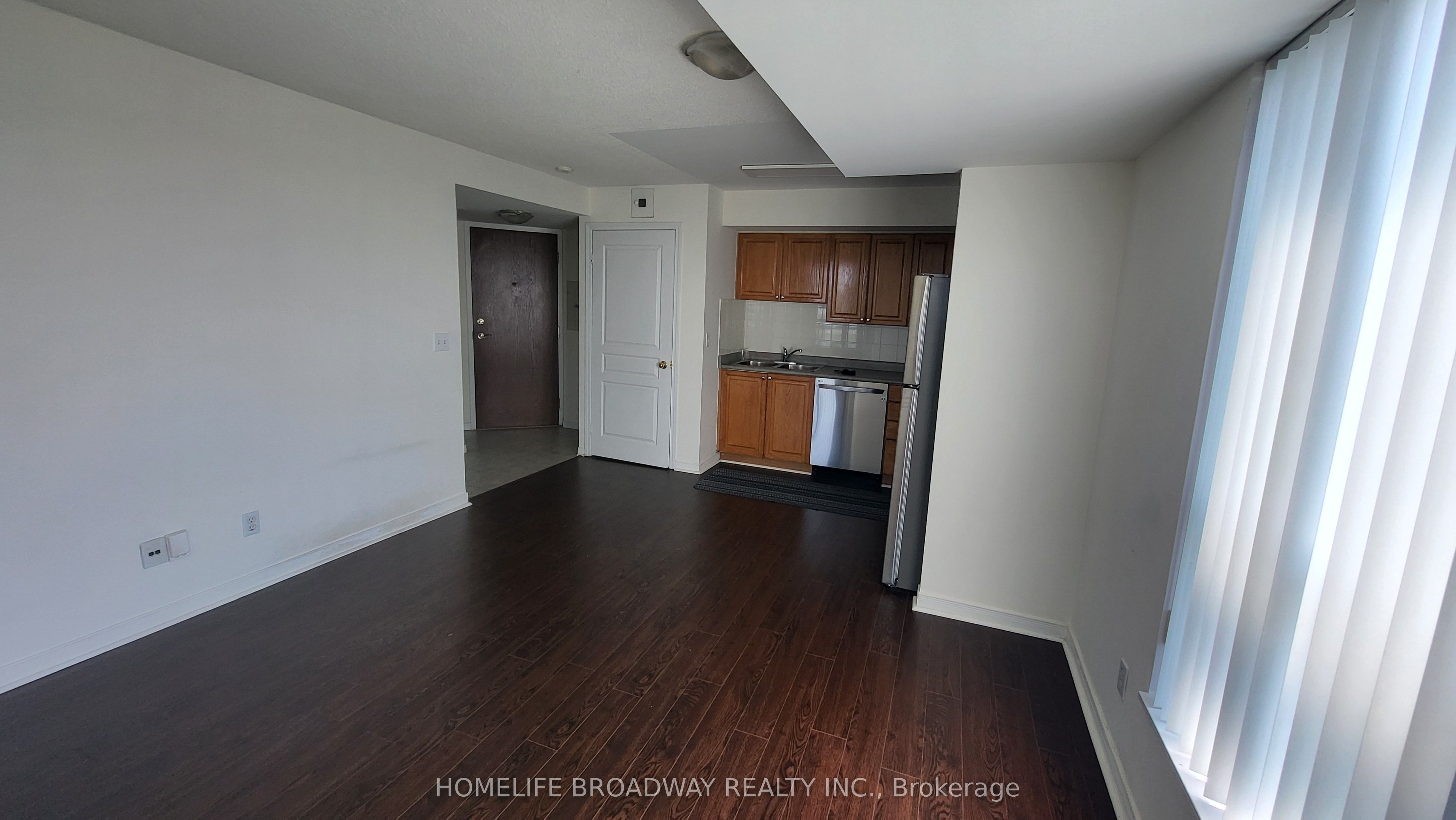 2545 Erin Centre Boulevard 1810