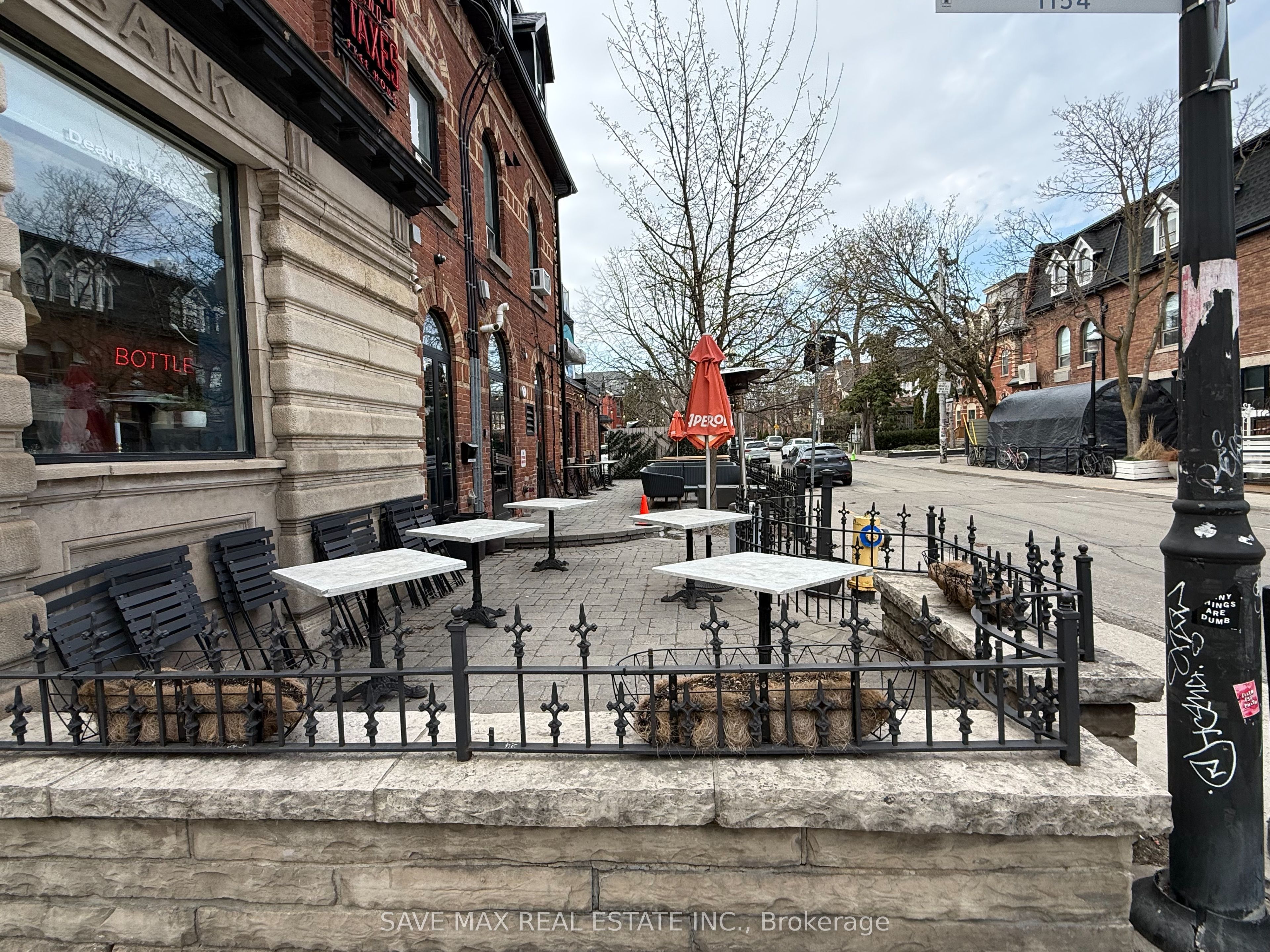 1154 Queen Street W