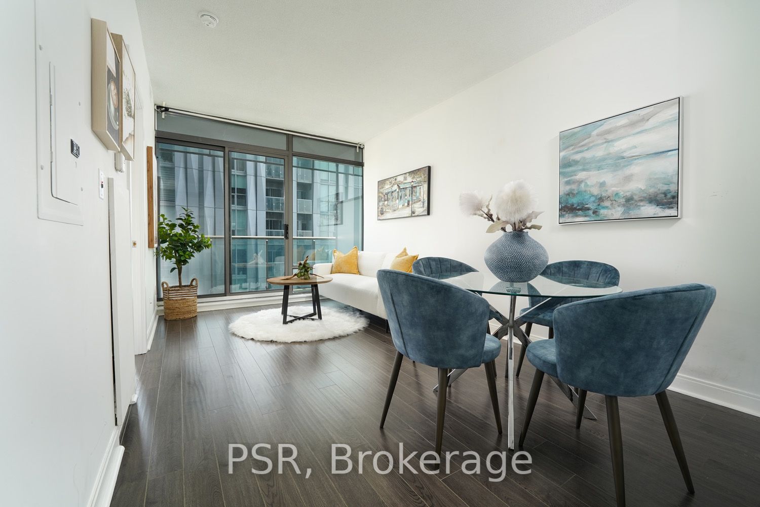 18 Yorkville Avenue 2103