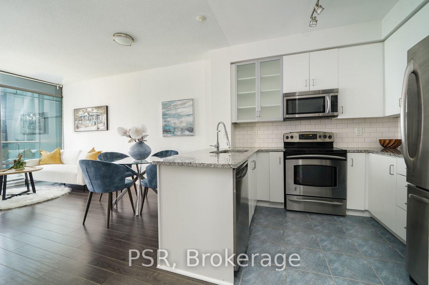 18 Yorkville Avenue 2103