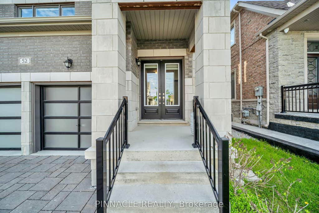Photo of 52 Chandos Gate, Vaughan, ON L4H 3N5 (MLS # N13622036)