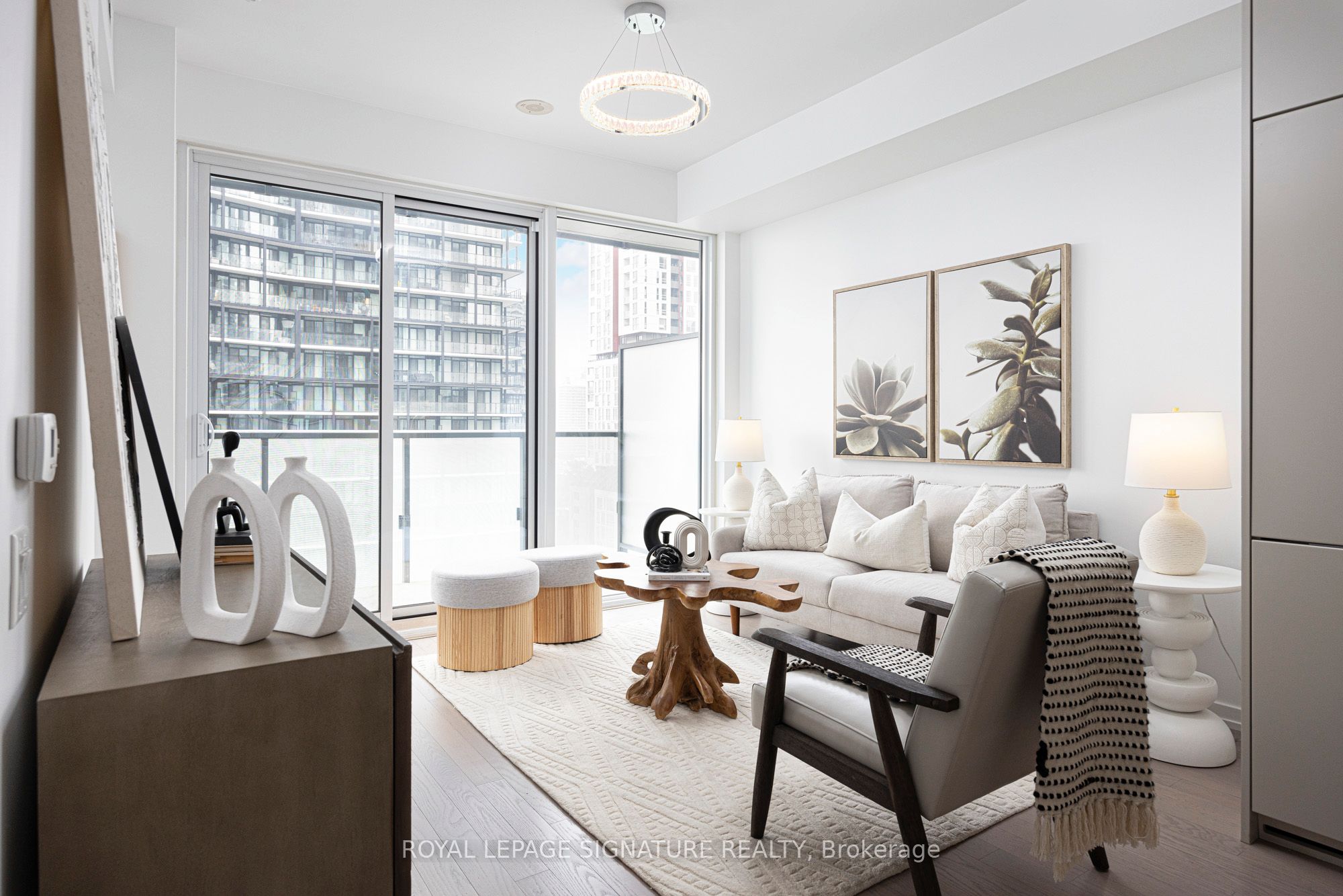 101 Peter Street 2312