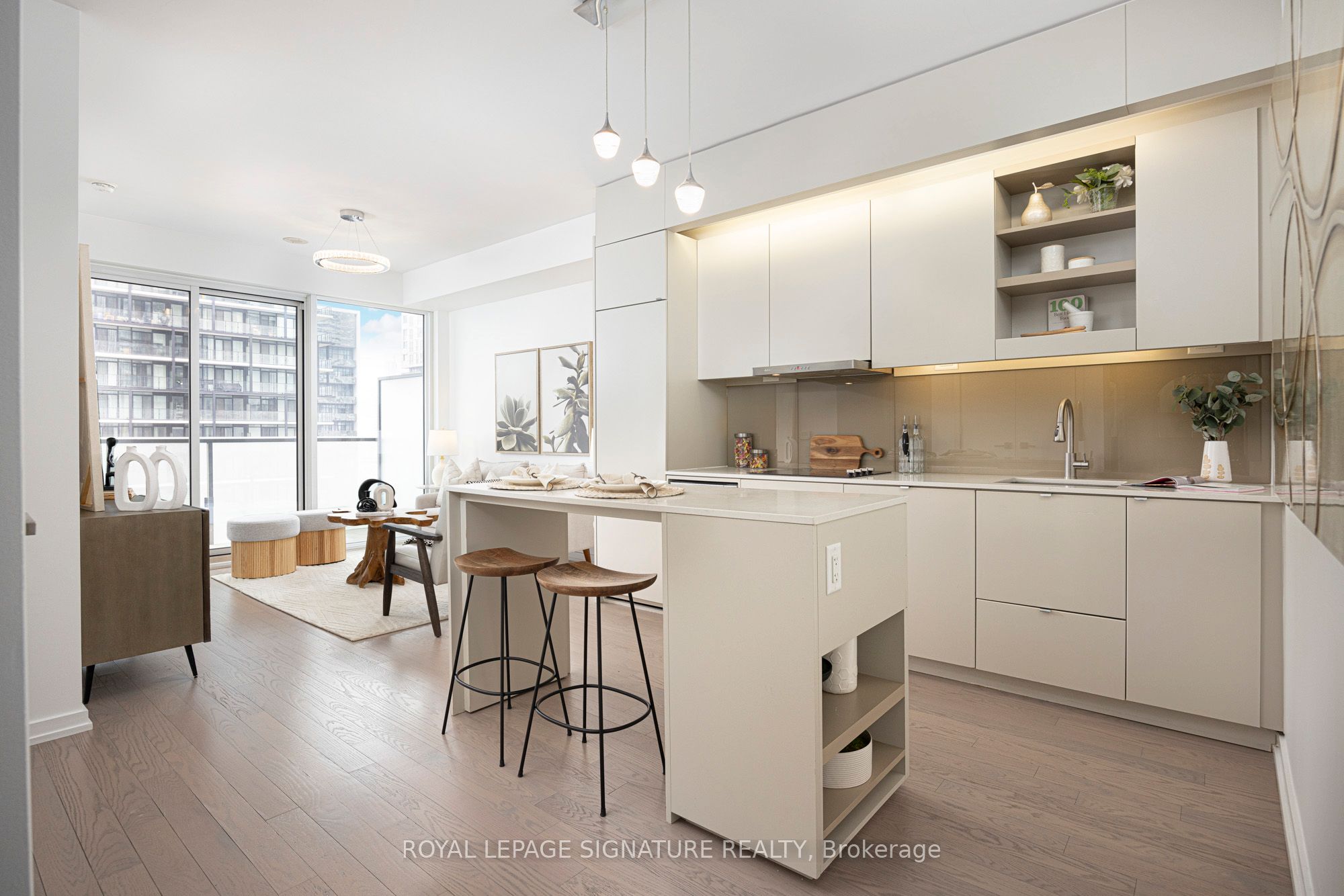 101 Peter Street 2312
