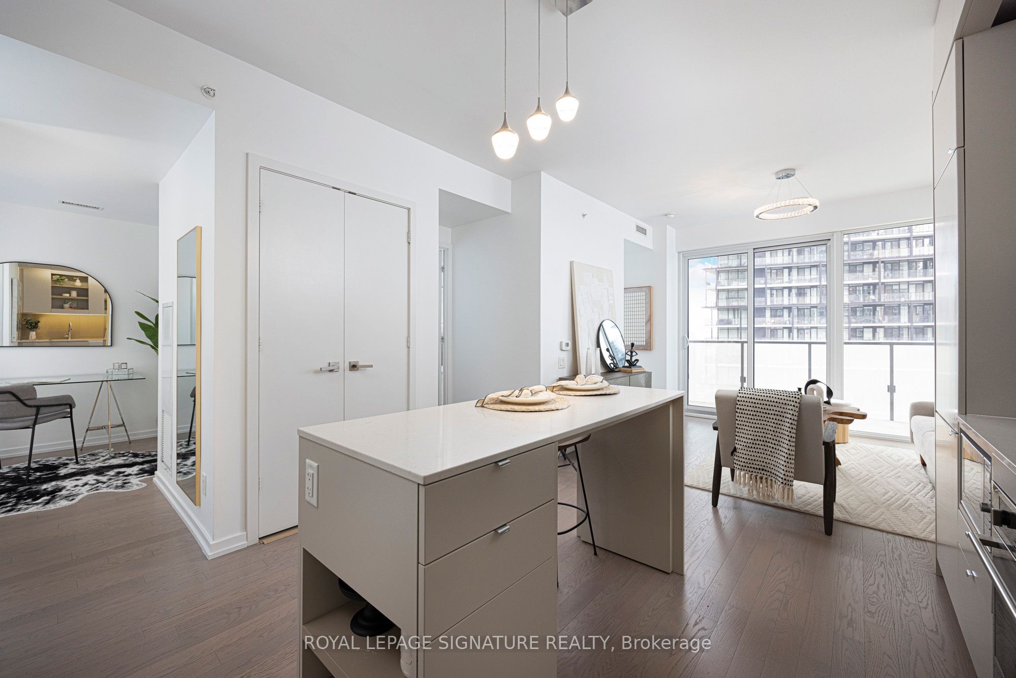 101 Peter Street 2312