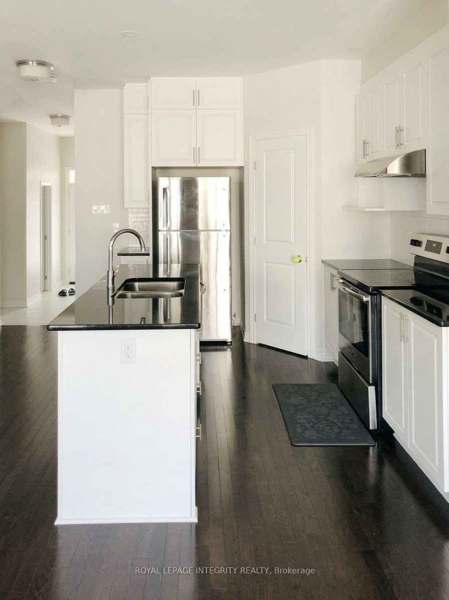 Photo of 809 Indica Street, Stittsville - Munster - Richmond, ON K2S 2M7 (MLS # X13878906)