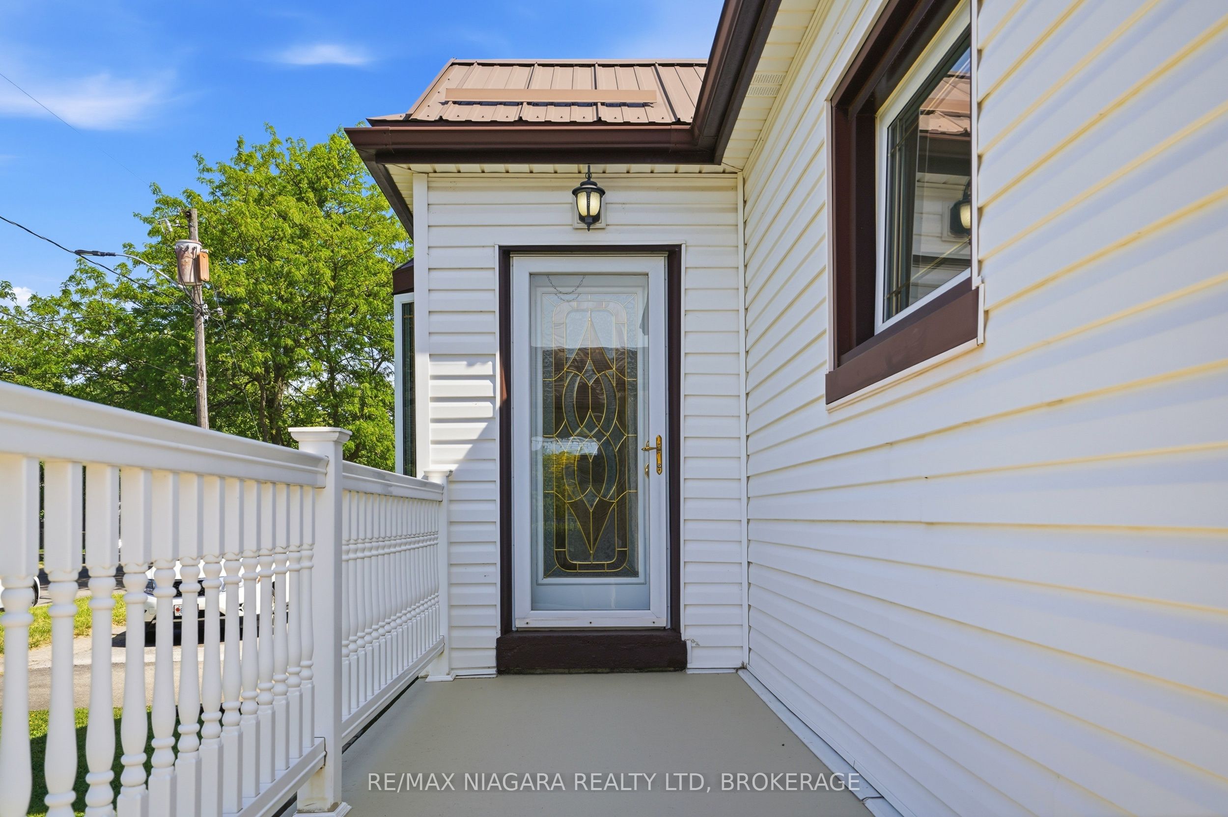 270 Mcalpine Avenue S