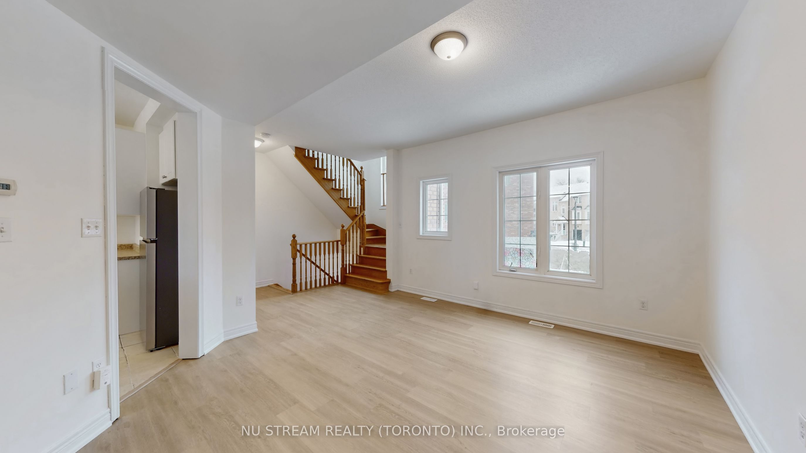 15 Old Colony Road 72