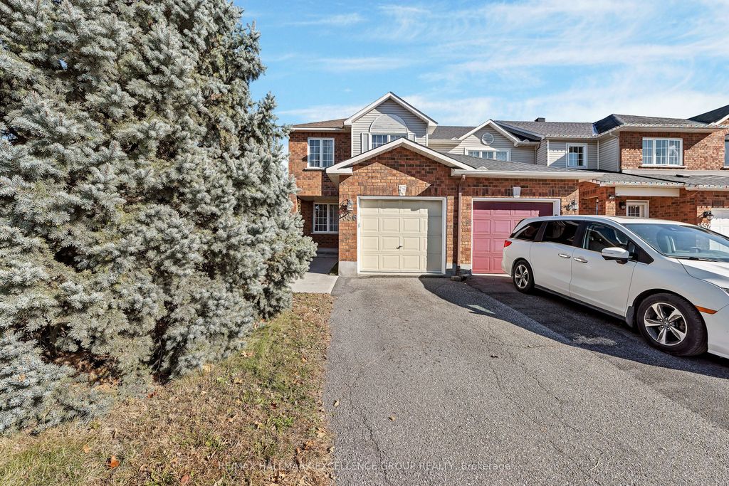Photo of 1556 Tonilee Drive, Cyrville - Carson Grove - Pineview, ON K1J 1C1 (MLS # X12489324)