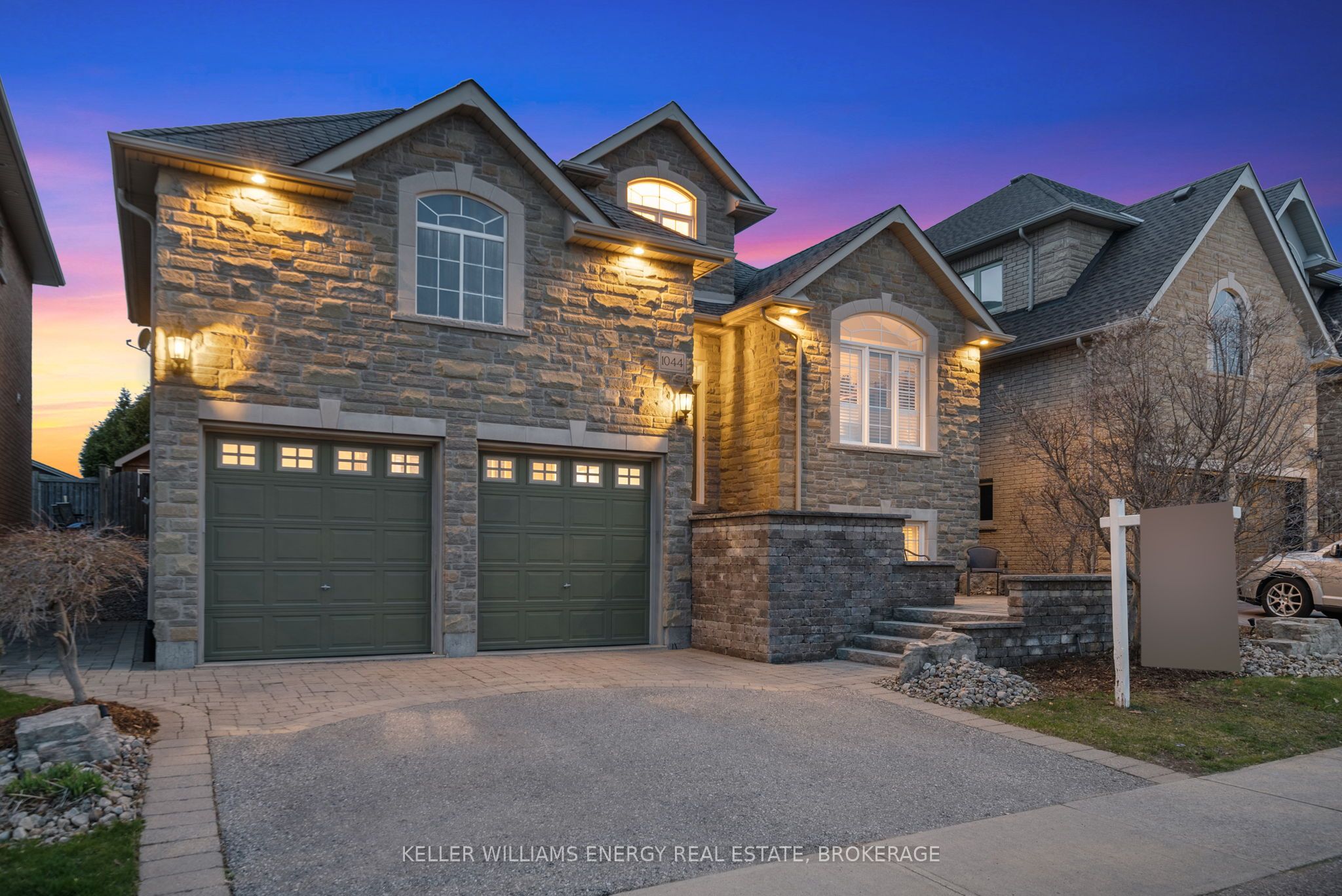 1044 Swiss Heights