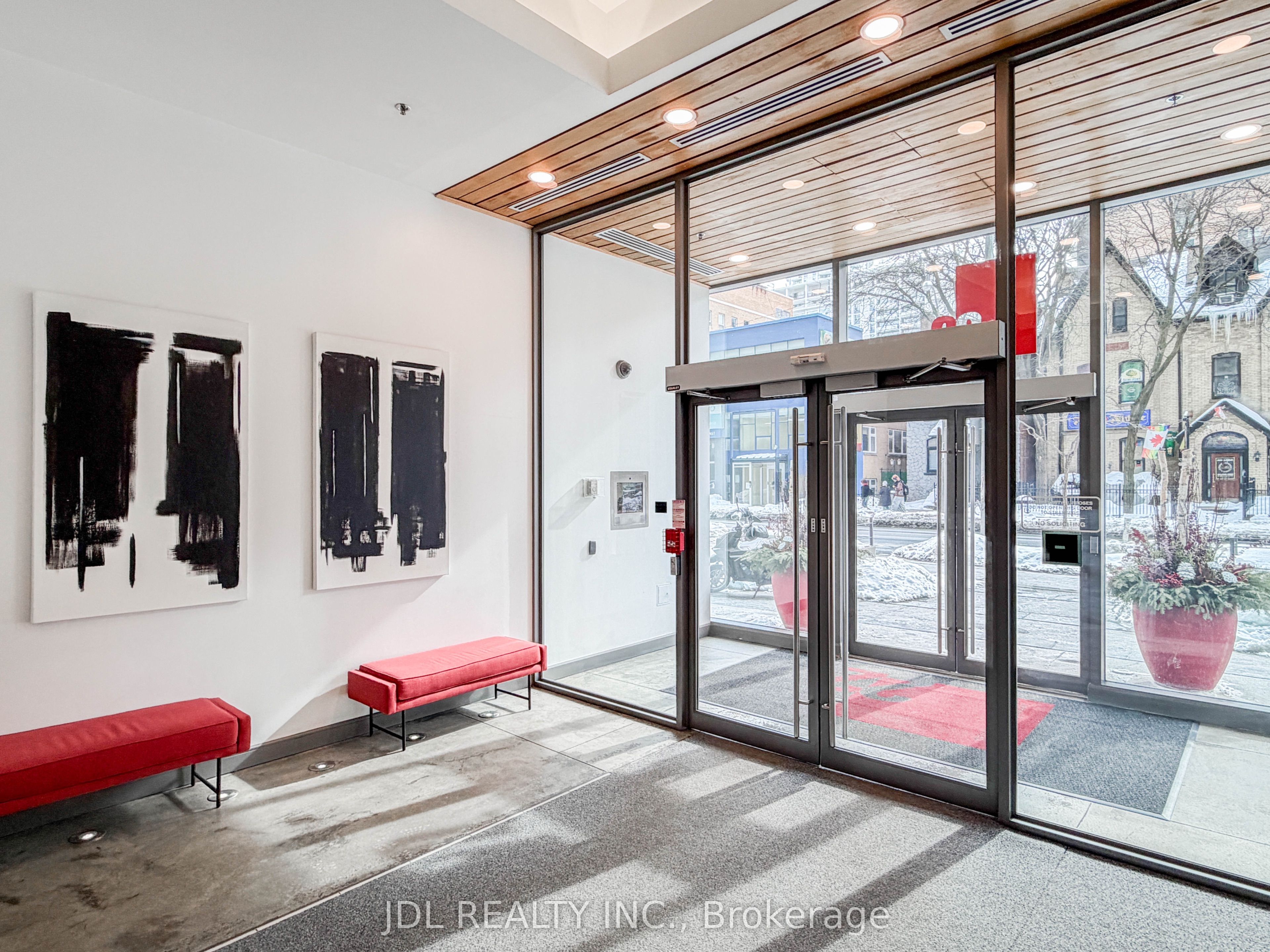 22 Wellesley Street E 1607