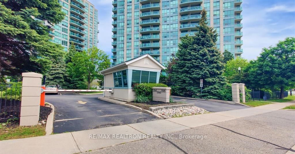 Photo of 2585 Erin Centre Boulevard #207, Mississauga, ON L5M 6Z8 (MLS # W12750568)