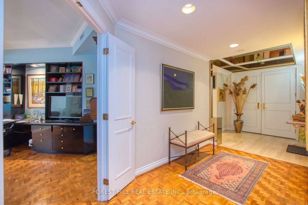 Photo of 342 Spadina Road #201, Toronto, ON M5P 2V4 (MLS # C12959676)