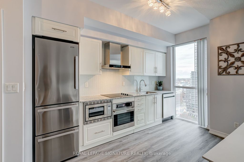 Photo of 352 Front Street W #2108, Toronto, ON M5V 0K3 (MLS # C12449024)
