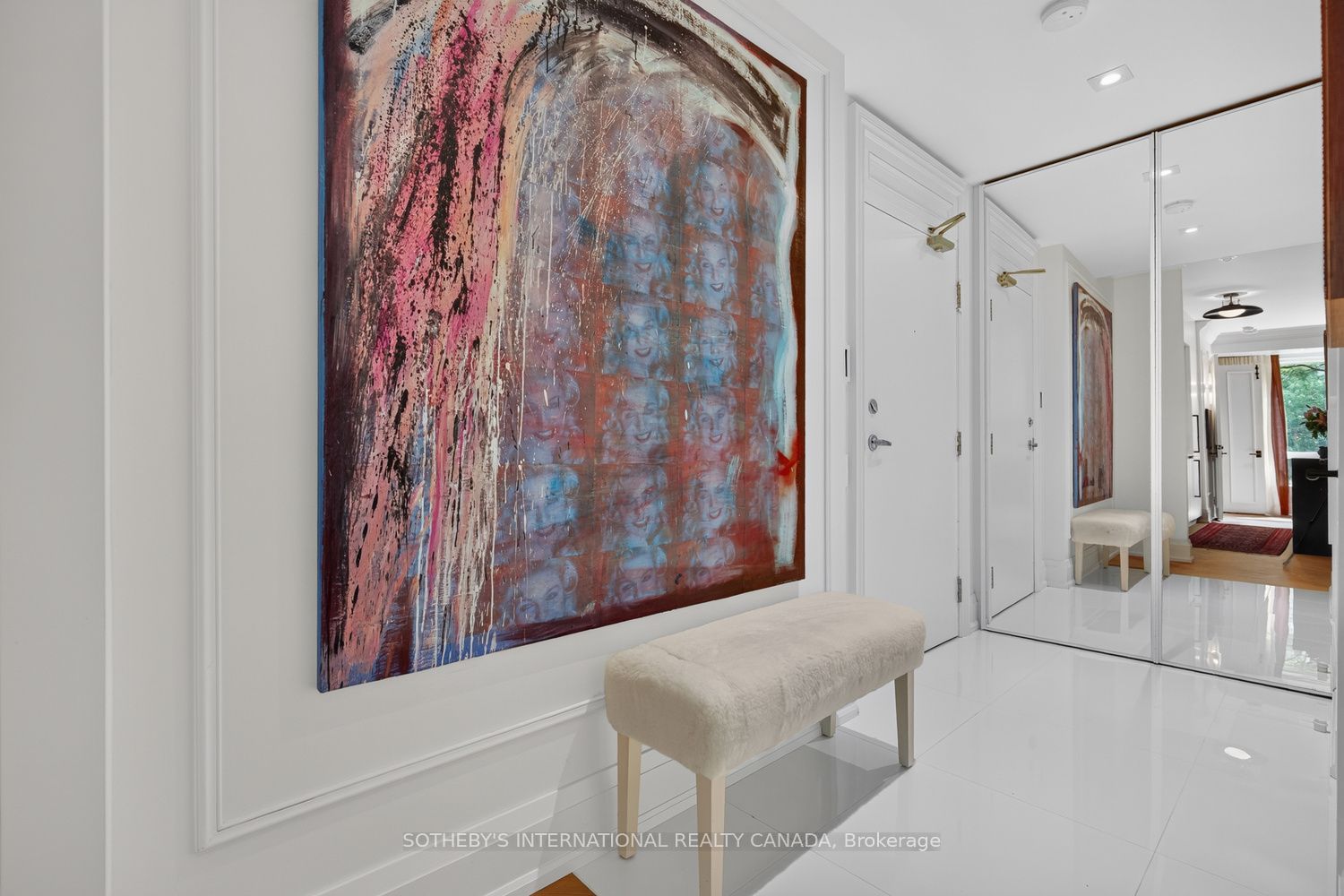 20 Scrivener Square 301