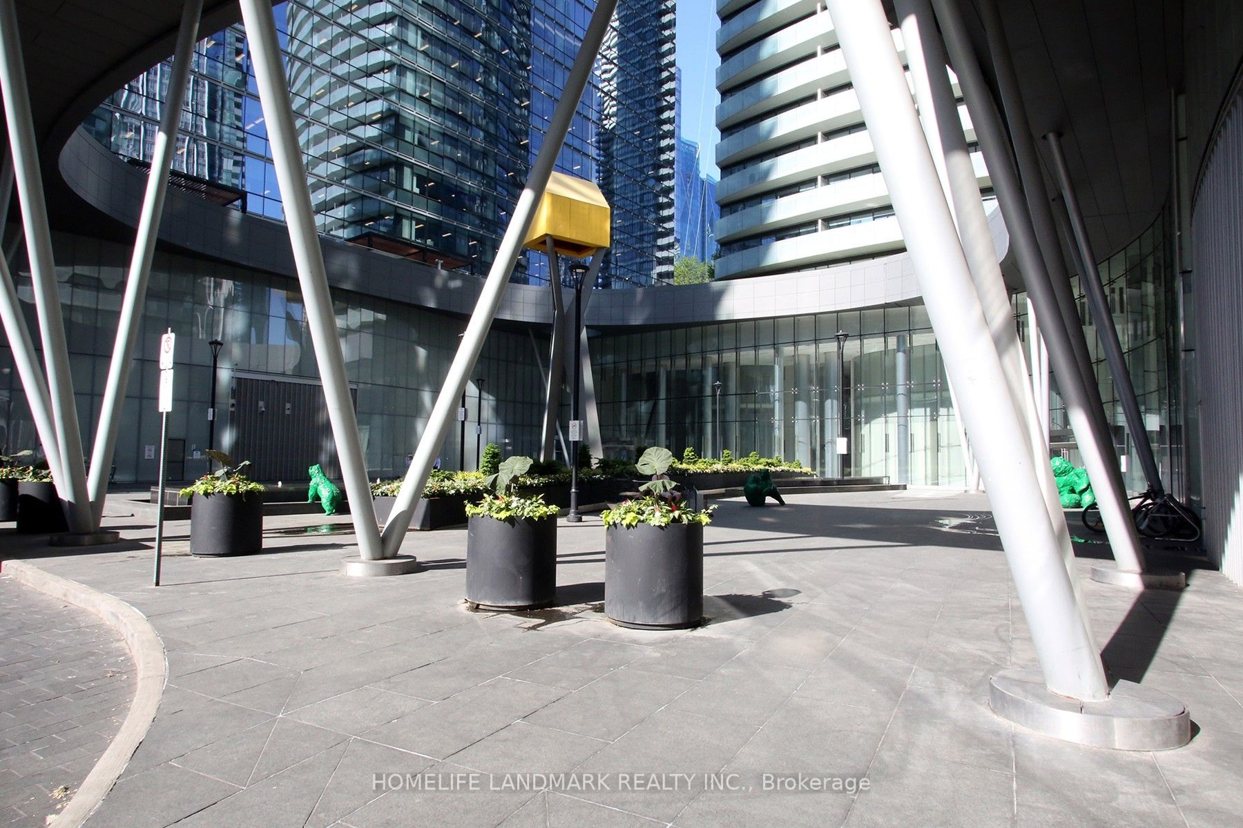 12 York Street 1504