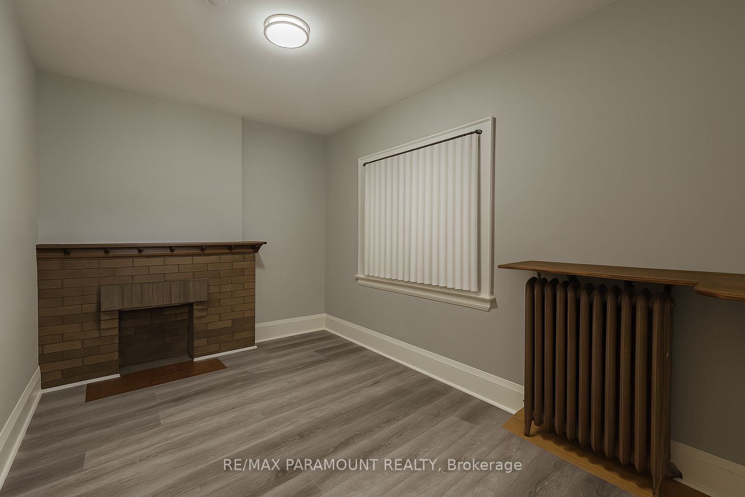 2133 Bloor Street W 2B