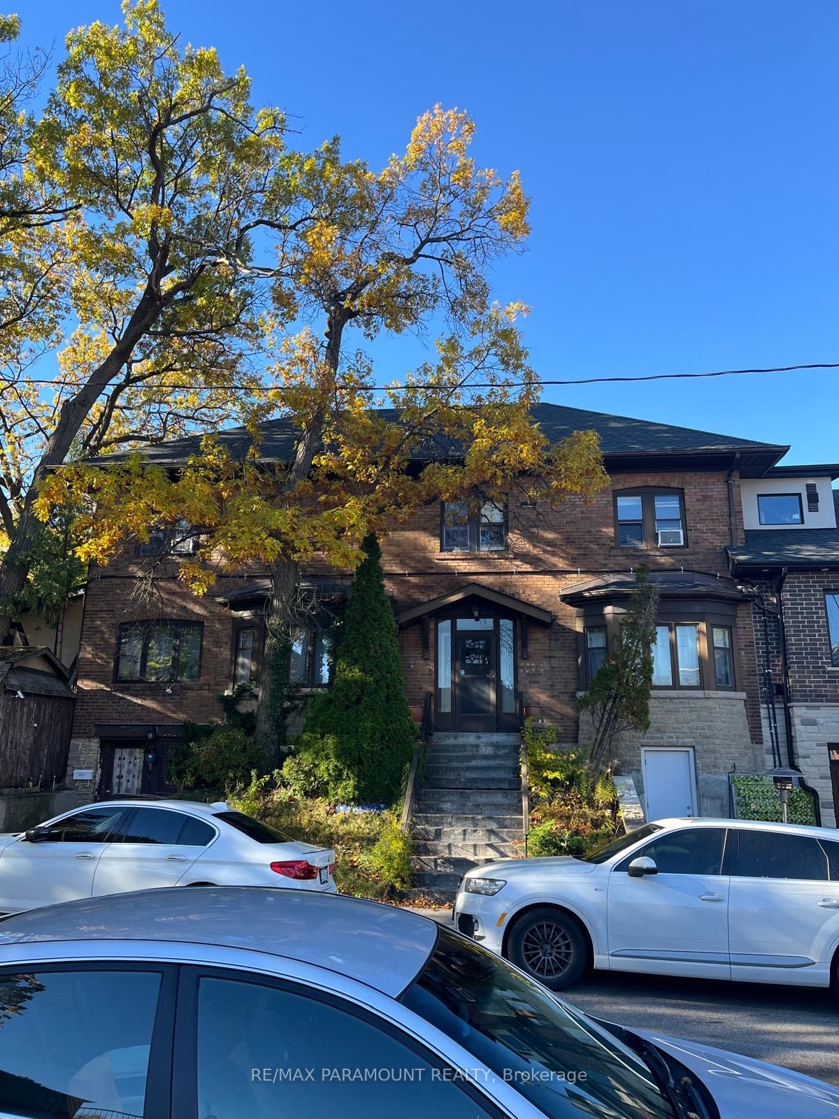 2133 Bloor Street W 2B