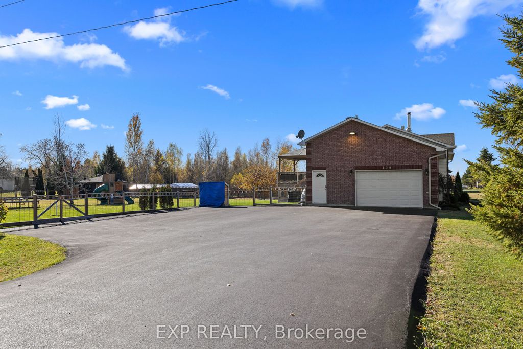 Photo of 108 St Thomas Road, Russell, ON K0A 3H0 (MLS # X12639750)
