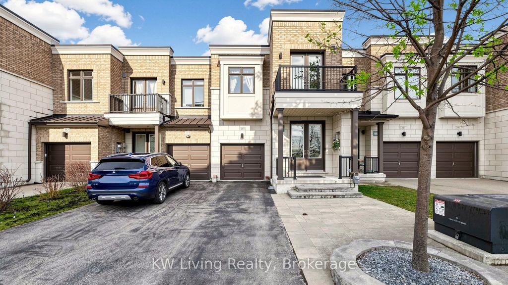 Photo of 389 Elyse Court, Aurora, ON L4G 2C9 (MLS # N13040050)