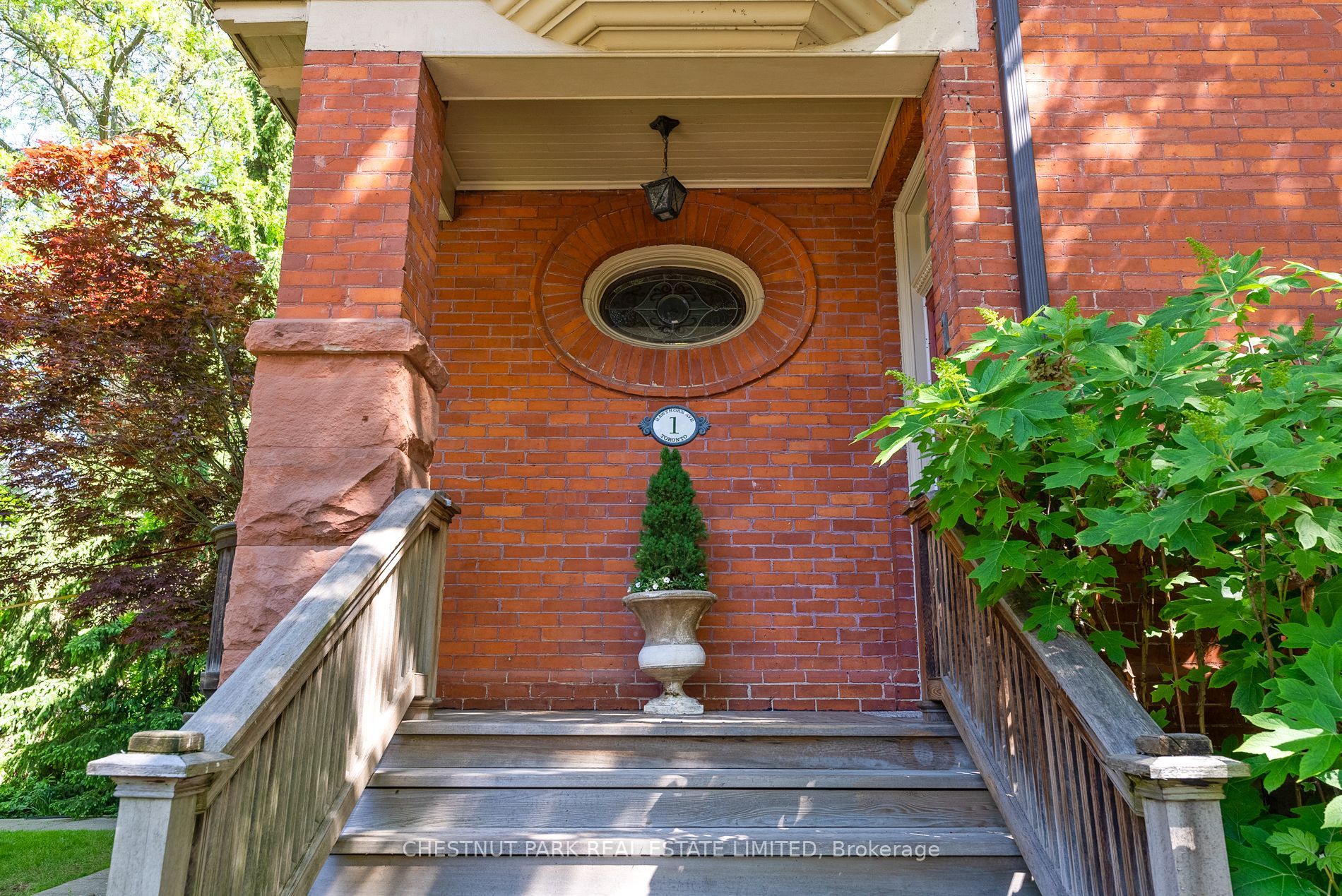 1 Hawthorn Avenue