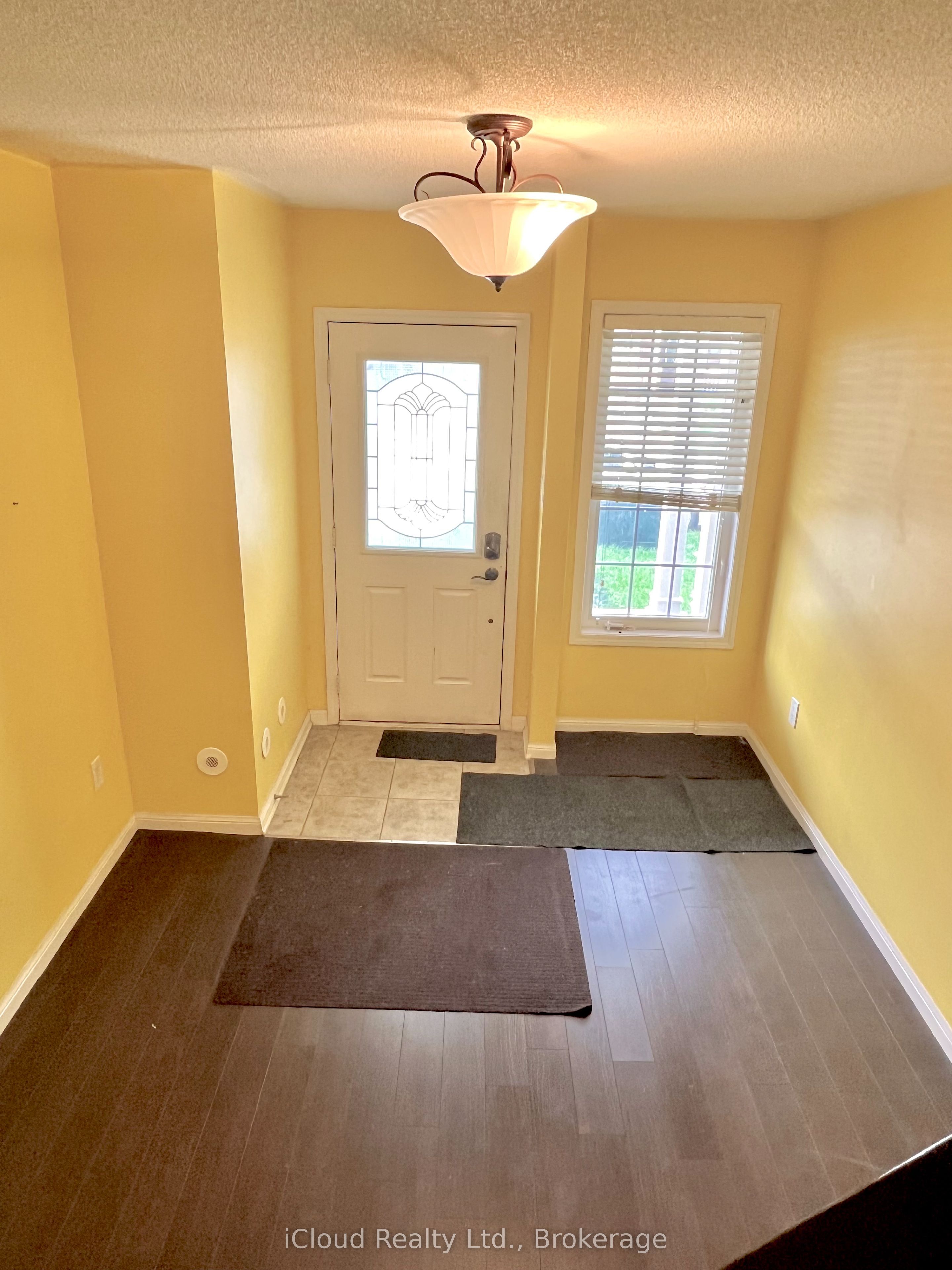 732 Shortreed Crescent