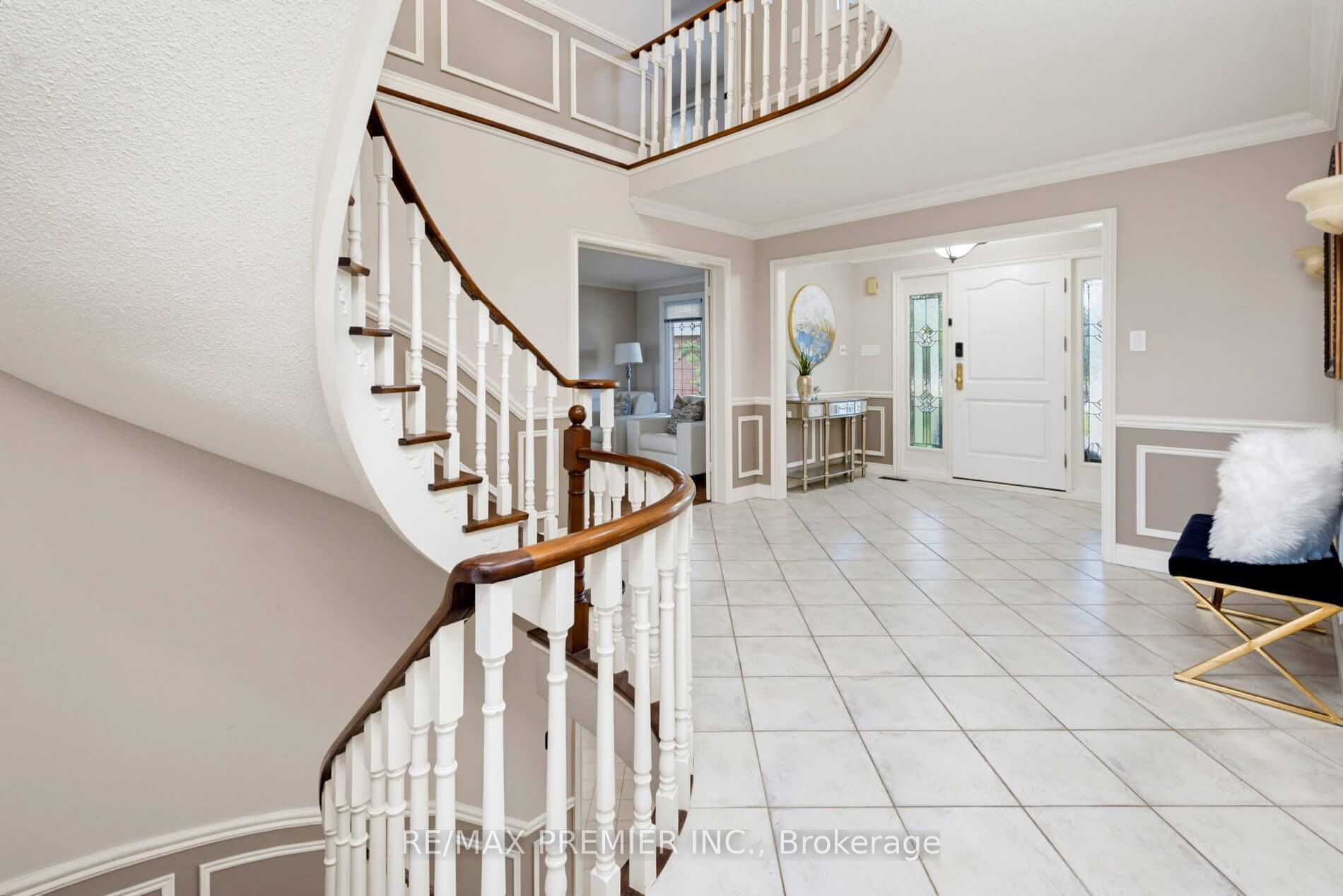 35 Yellow Pine Crescent
