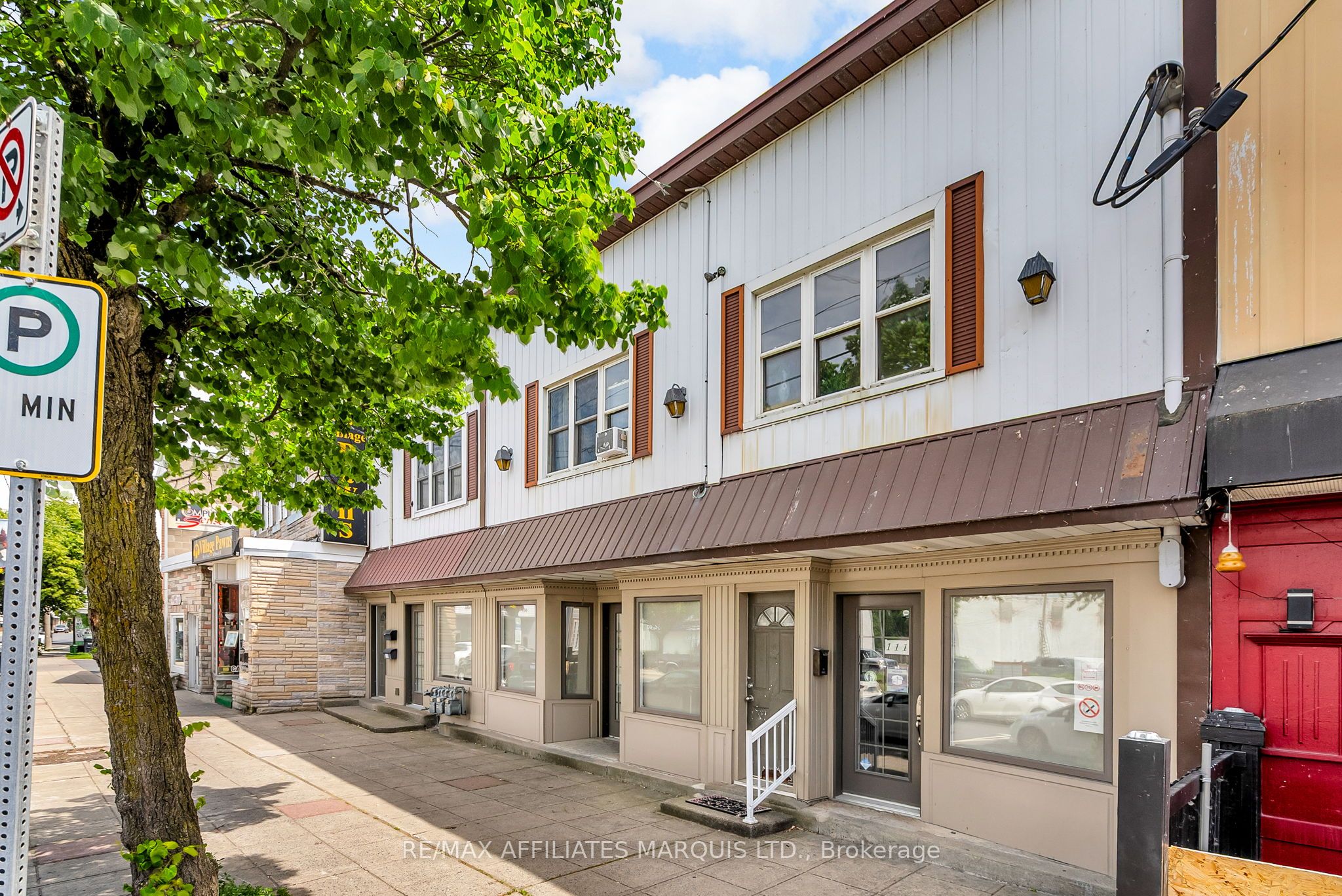 Photo 1 of 29 — 111 Montreal Road, Cornwall, ON K6H 1B2