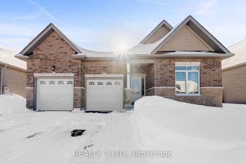 Property photo of 31 hillcroft way, kawartha lakes, ON k0m 1a0