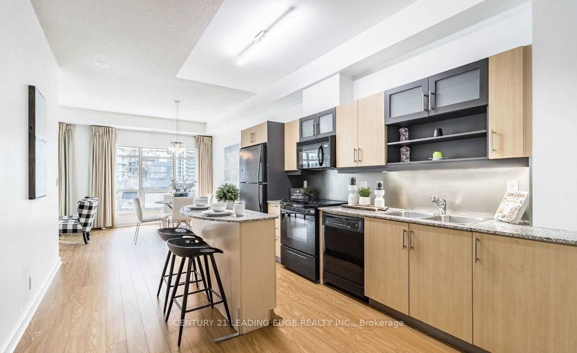 350 Wellington Street W 203