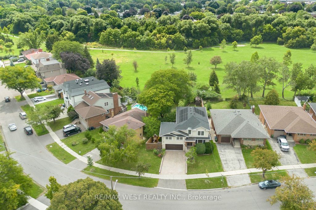 Photo of 130 Saturn Road, Toronto, ON M9C 2S6 (MLS # W12389548)