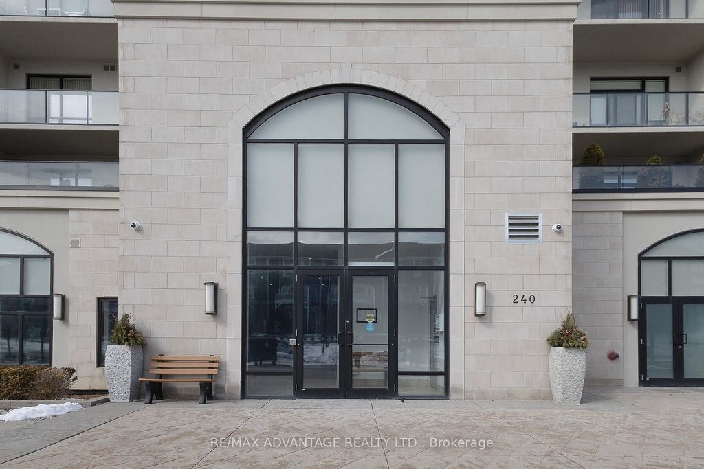 Photo of 240 Villagewalk Boulevard #901, London North, ON N6G 0P6 (MLS # X12857760)