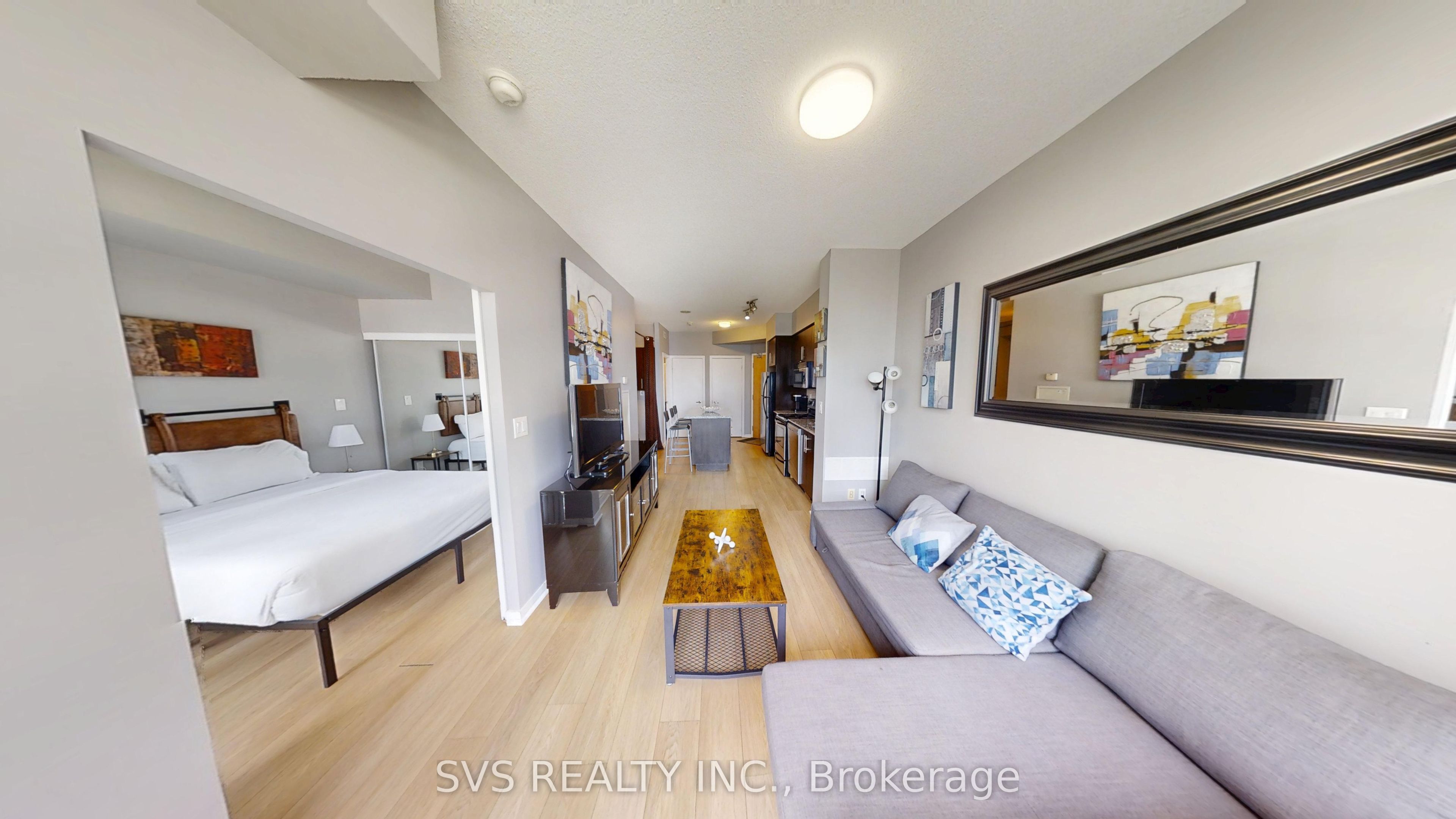 55 Bremner Boulevard 1705