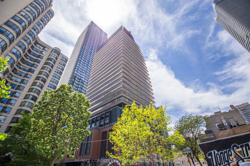 Photo of 18 Maitland Terrace #1706, Toronto, ON M4Y 0H2 (MLS # C13599520)