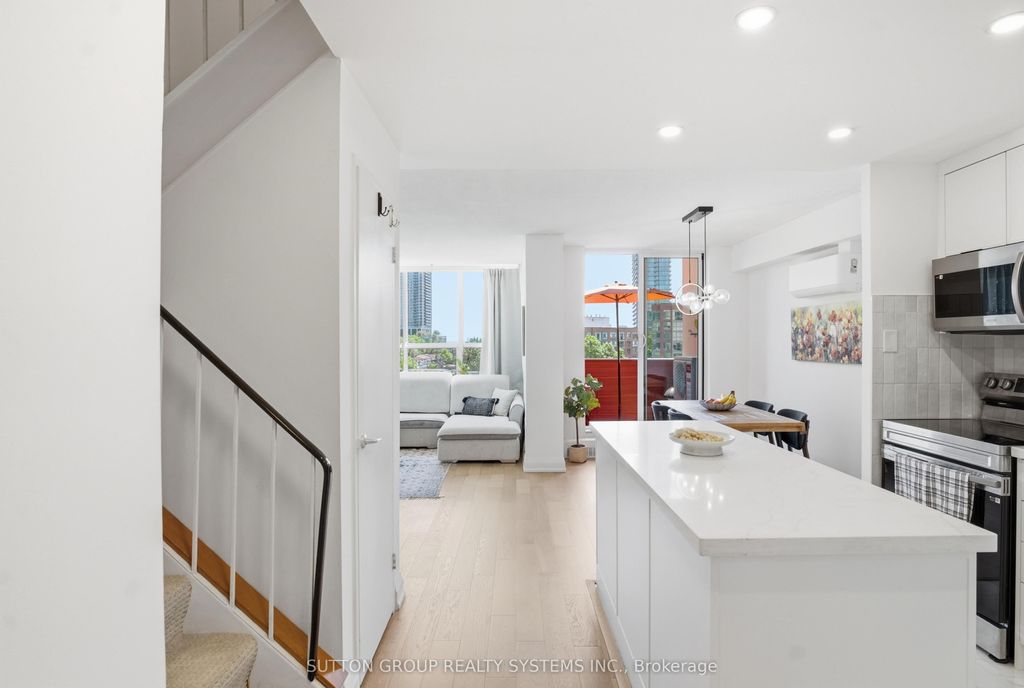 Photo of 60 Southport Street #304, Toronto, ON M6S 3N4 (MLS # W13422144)