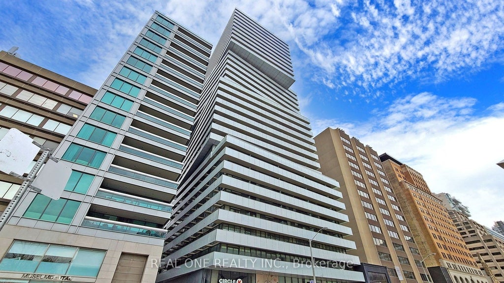 Photo of 200 Bloor Street W #1808, Toronto, ON M5S 1T8 (MLS # C13615354)