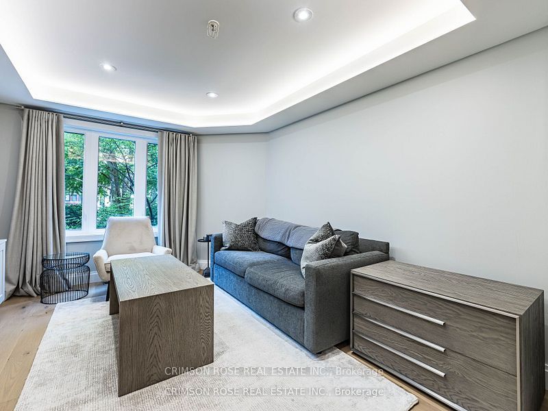 217 St George Street 8