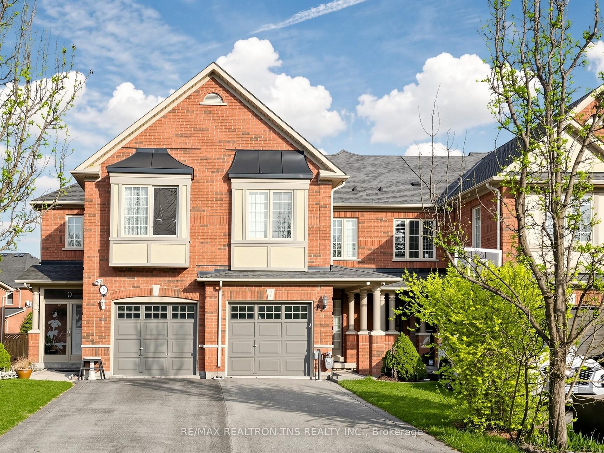 7 Holly Drive