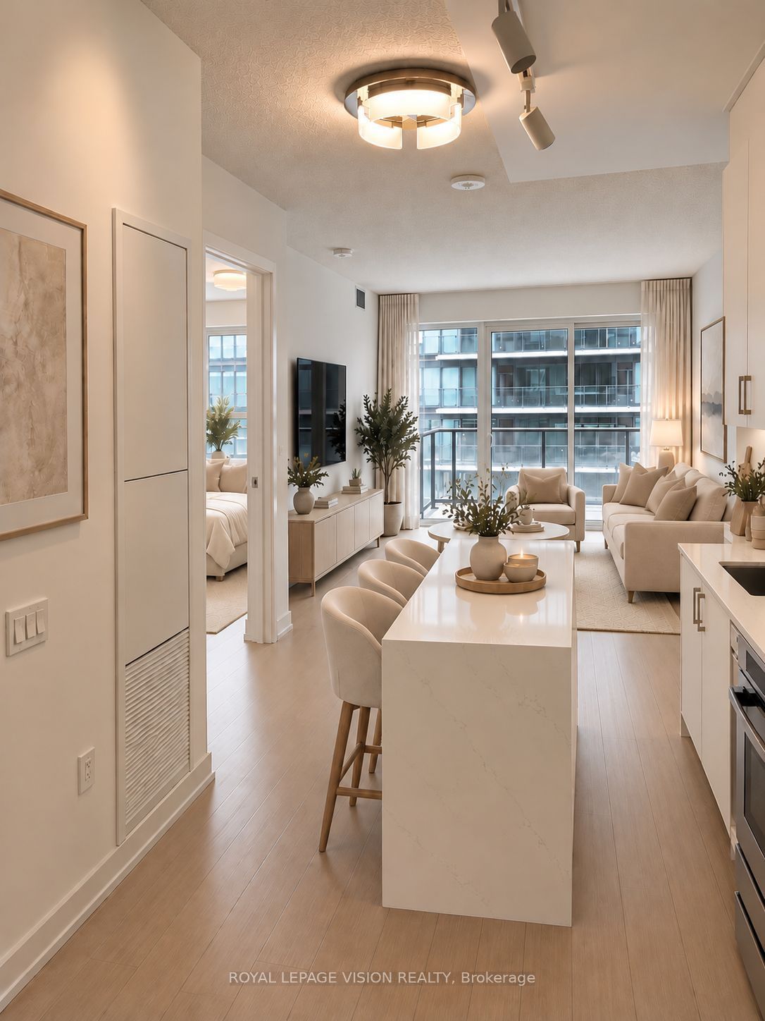 4010 Eglinton Avenue W 1017