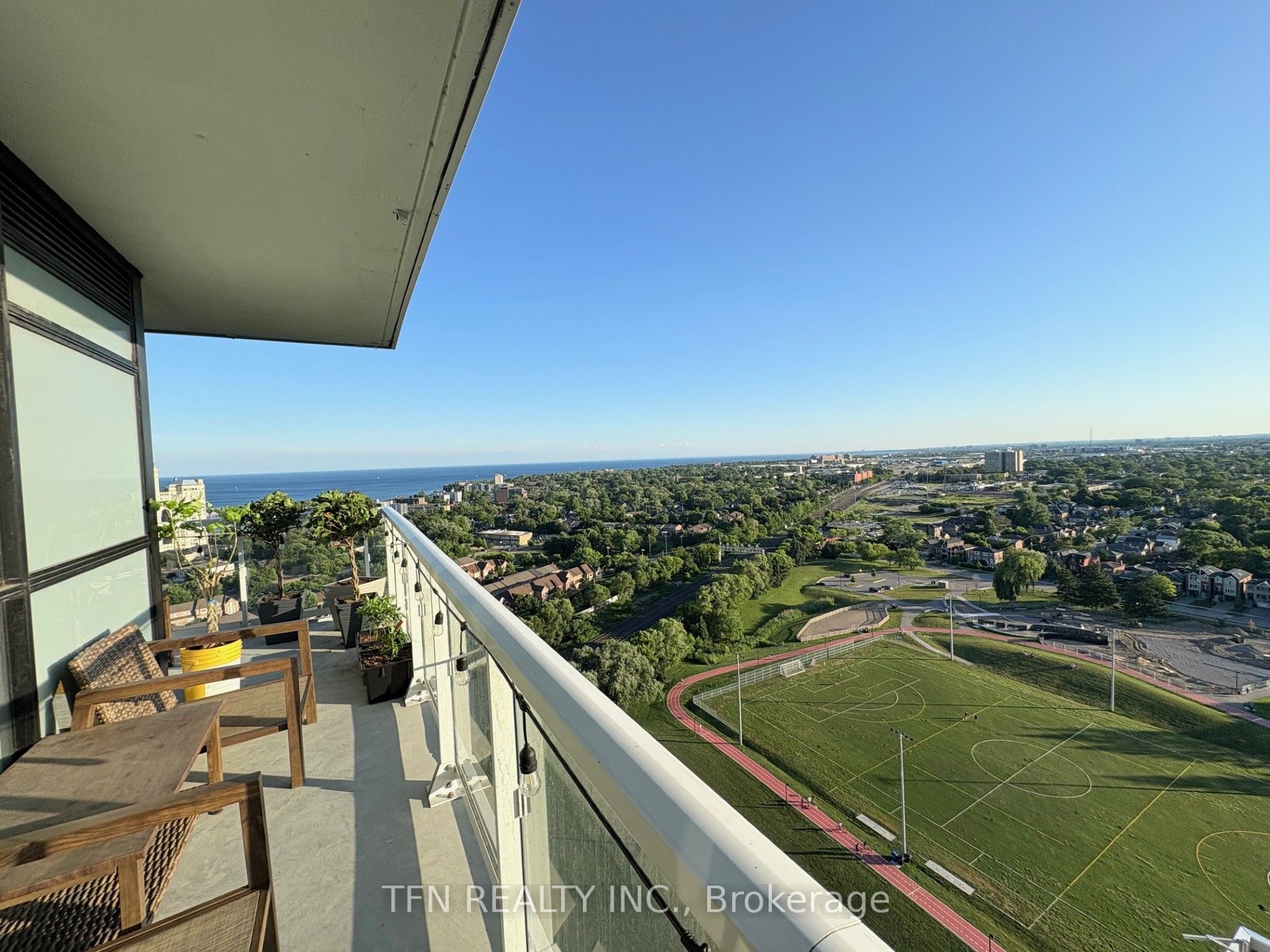 251 Manitoba Street 2208
